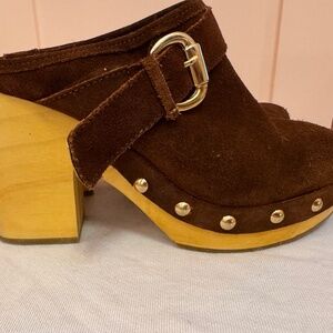 Steve Madden Classic Brown Suede Clog